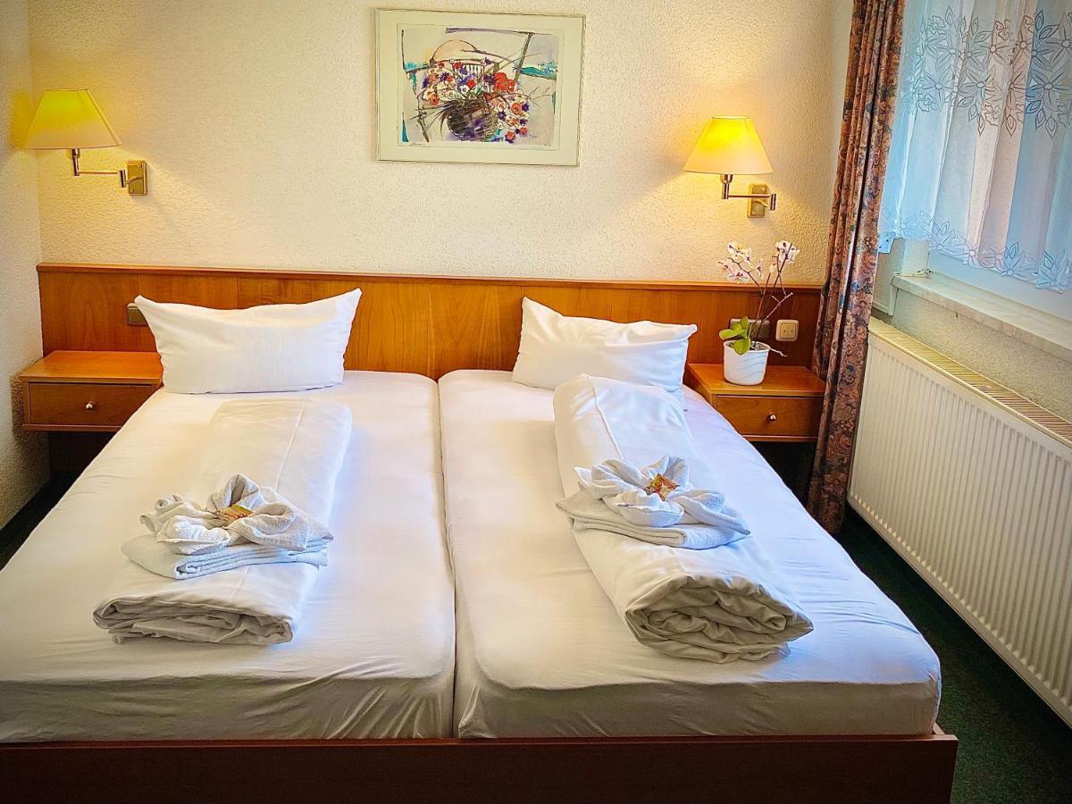 Meister Baer Hotel Wettiner Hof Глаухау Екстер'єр фото